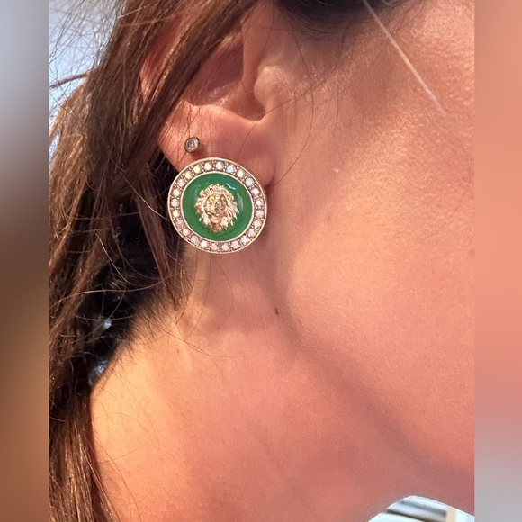 Lion Head Green Cirlce Round Earrings - Picture 1 of 4
